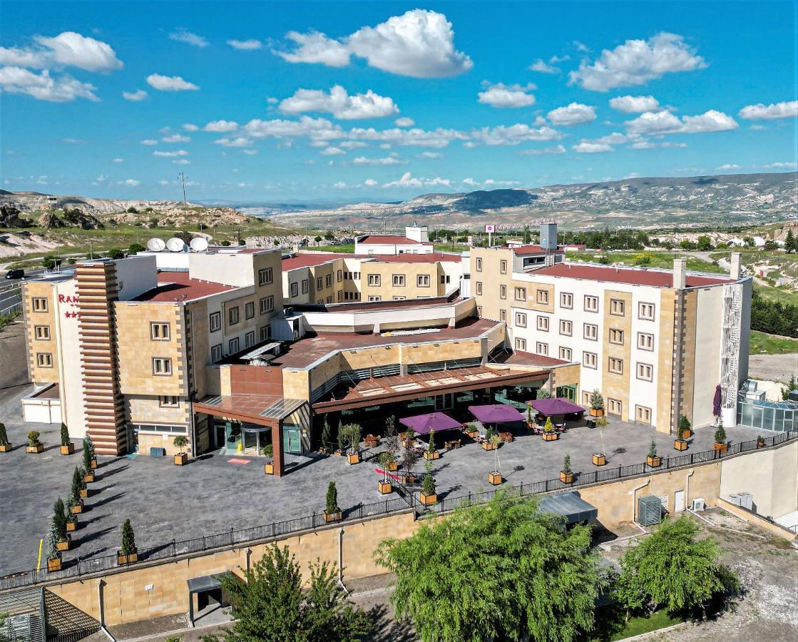 Hotel Ramada By Wyndham Cappadocia Ortahisar Exterior foto
